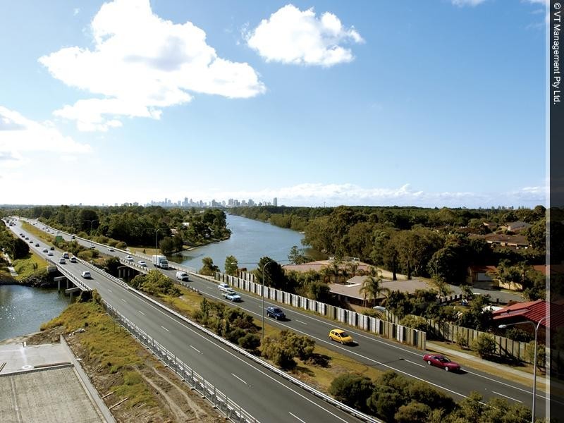 421 / 25 Lake Orr Drive, Robina QLD 4226