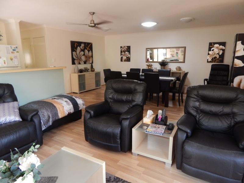 9A Browning Blvd, Battery Hill QLD 4551