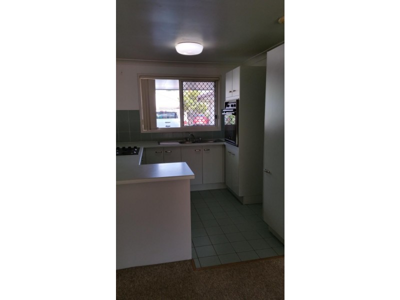 128 Benowa Road, Southport QLD 4215