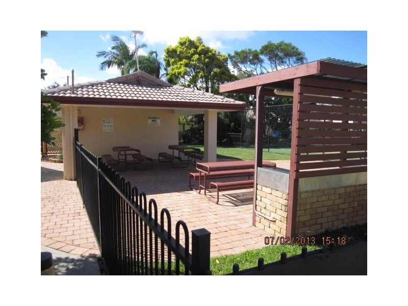 128 Benowa Road, Southport QLD 4215