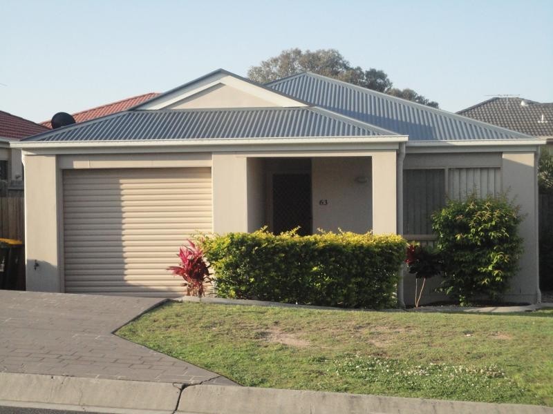 63 Johnston Street, Carina QLD 4152