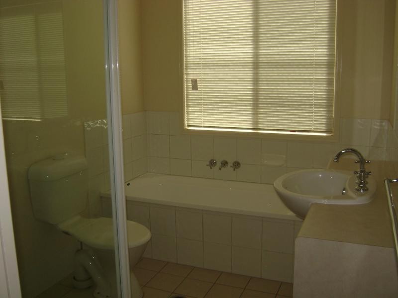 63 Johnston Street, Carina QLD 4152