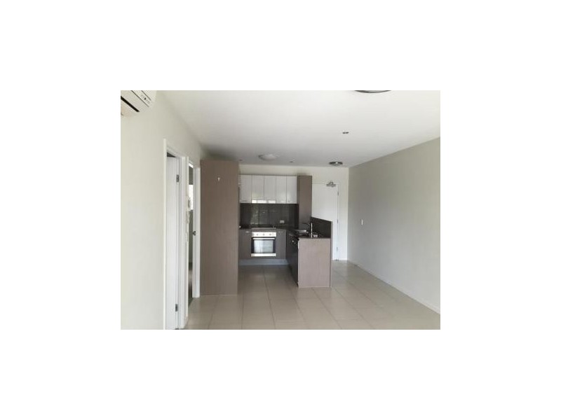 11 Riding Road, Hawthorne QLD 4171