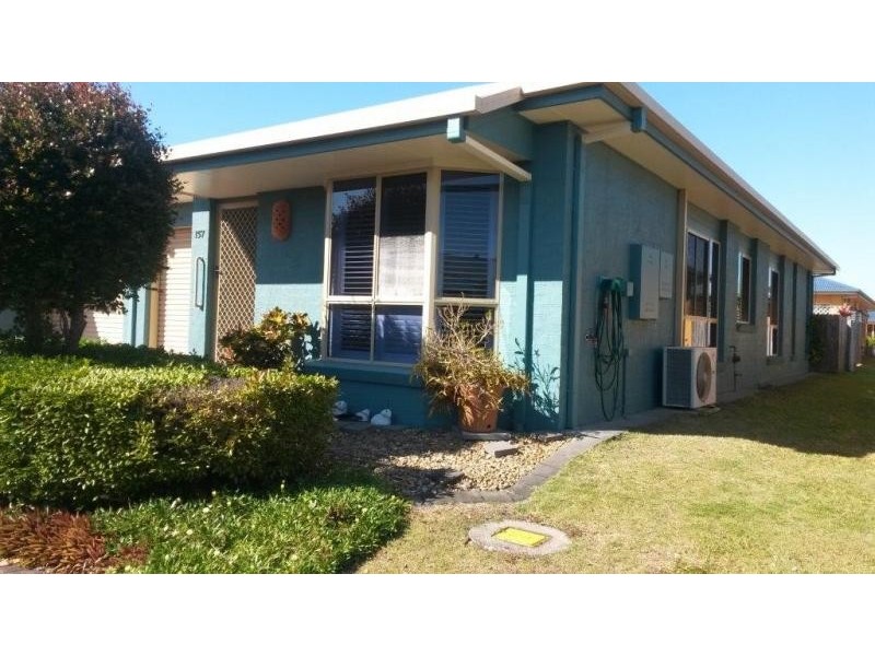 40 Lakeside Crescent, Currimundi QLD 4551