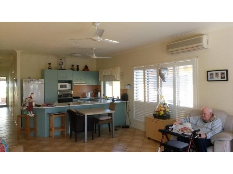 40 Lakeside Crescent, Currimundi QLD 4551