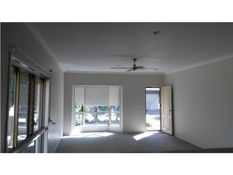 40 Lakeside Crescent, Currimundi QLD 4551