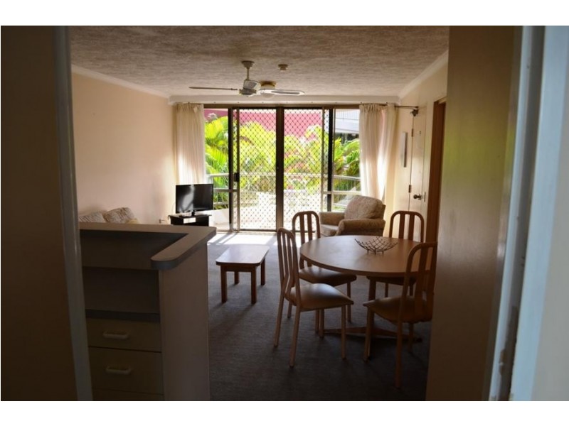 38 Enderley Ave, Surfers Paradise QLD 4217