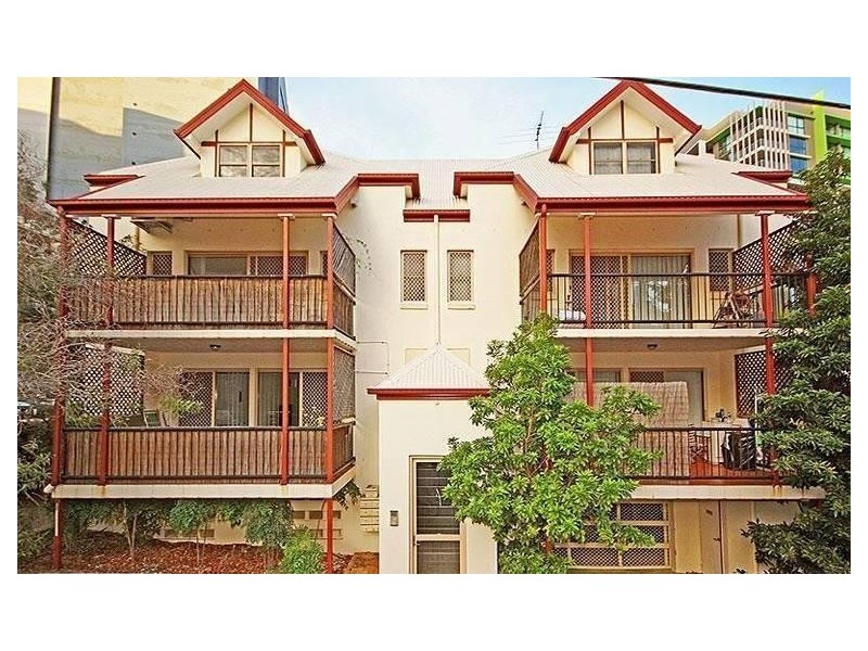 95 Berry Street, Spring Hill QLD 4000