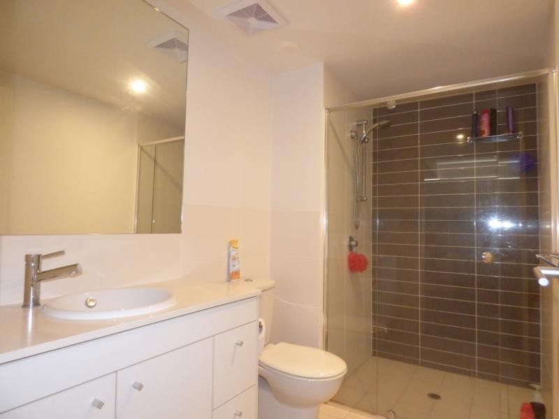 16 Surbiton Court, Carindale QLD 4152