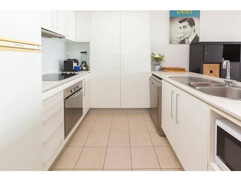9 Chester St, Newstead QLD 4006