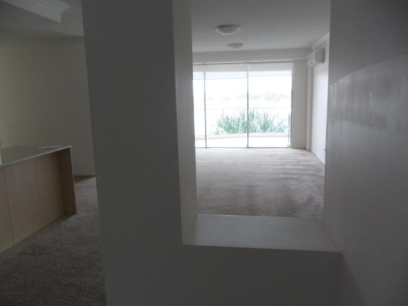 255 Varsity pde, Varsity Lakes QLD 4227