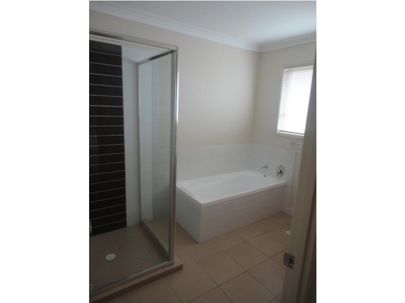 47 Johnston Street, Carina QLD 4152
