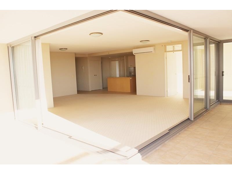 105 Scarborough Street, Southport QLD 4215