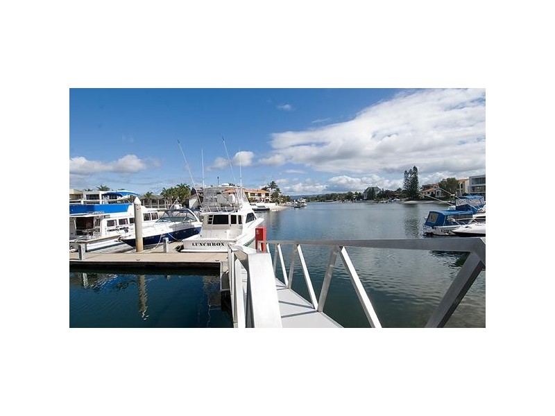 12 Commodore Drive, Main Beach QLD 4217