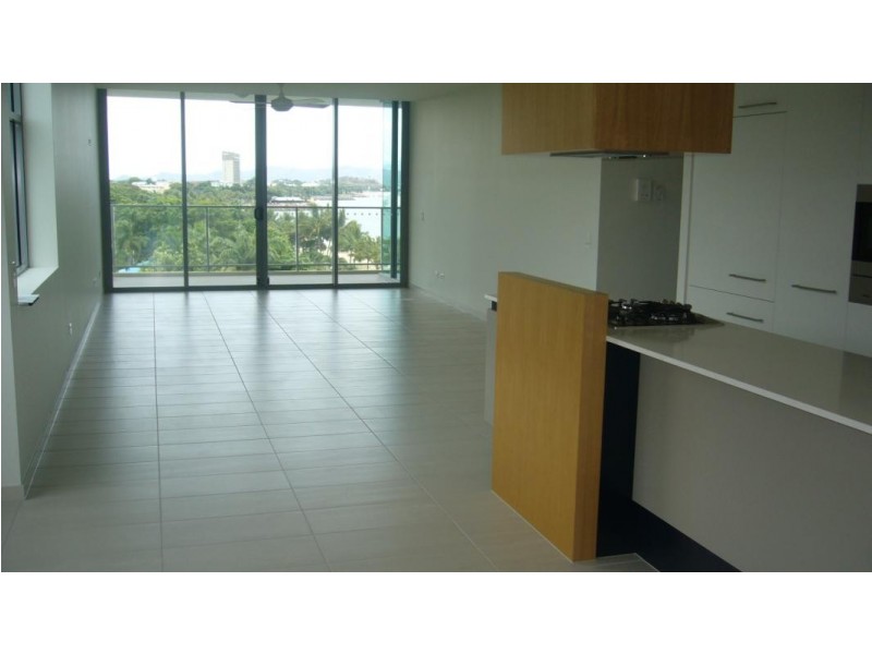 6 Mariners Drive, Townsville QLD 4810