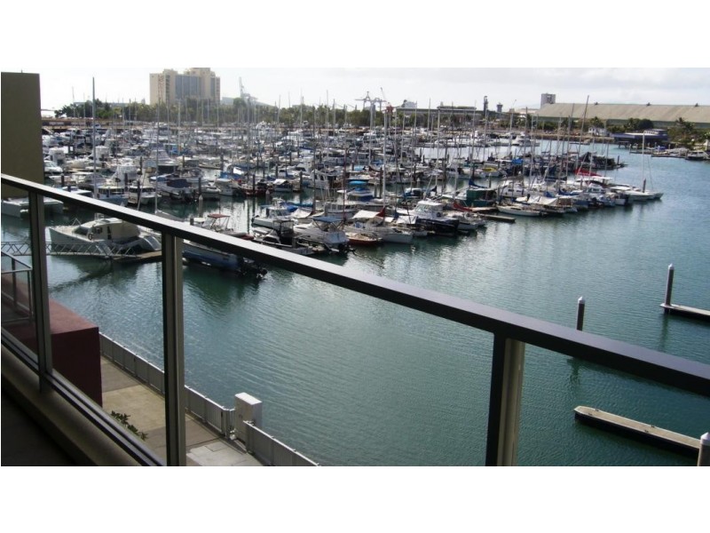 6 Mariners Drive, Townsville City QLD 4810