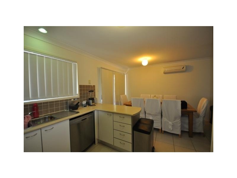 130 Jutland Street, Oxley QLD 4075