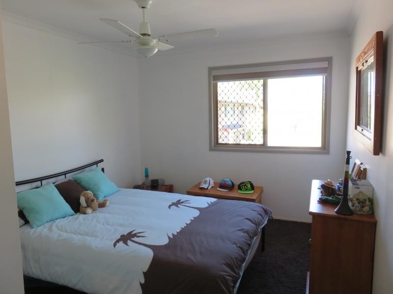 643 Pine Ridge Road, Biggera Waters QLD 4216