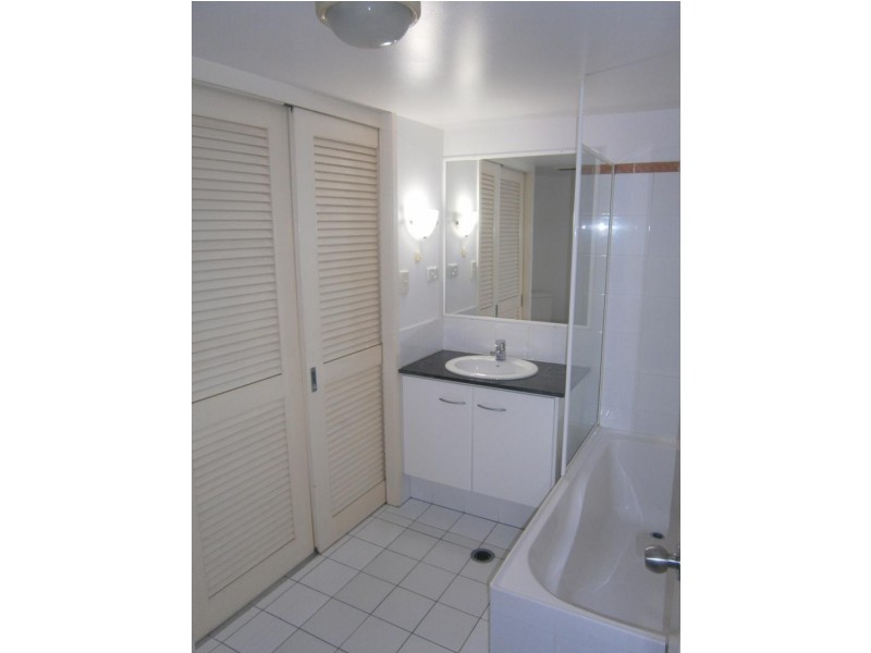 135 Macquarie Street, Teneriffe QLD 4005