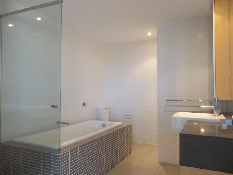 10 Pidgeon Close, West End QLD 4101