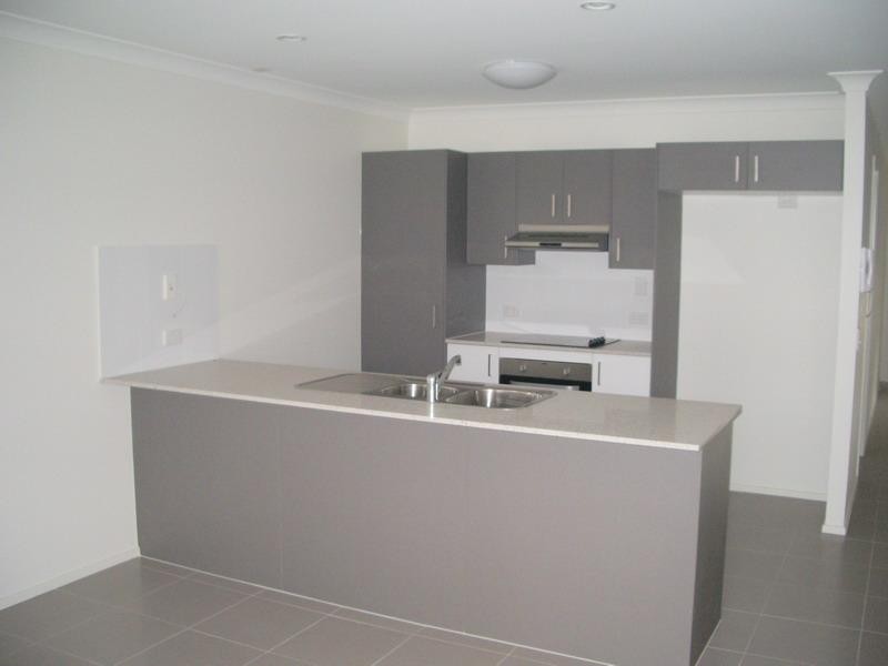 230 Pulgul St, Urangan QLD 4655