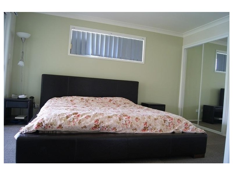 8 Reardon Street, Calamvale QLD 4116