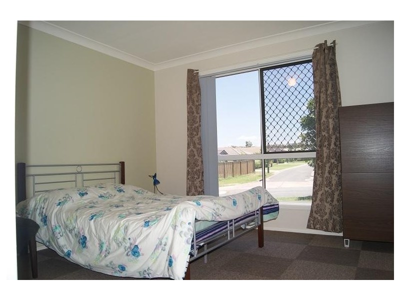 8 Reardon Street, Calamvale QLD 4116