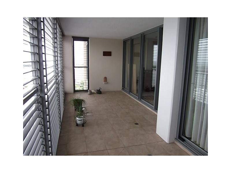 105 Scarborough Street, Southport QLD 4215