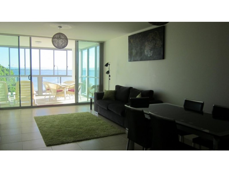 14 Oxley Ave, Woody Point QLD 4019