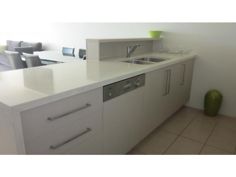 14 Oxley Ave, Woody Point QLD 4019
