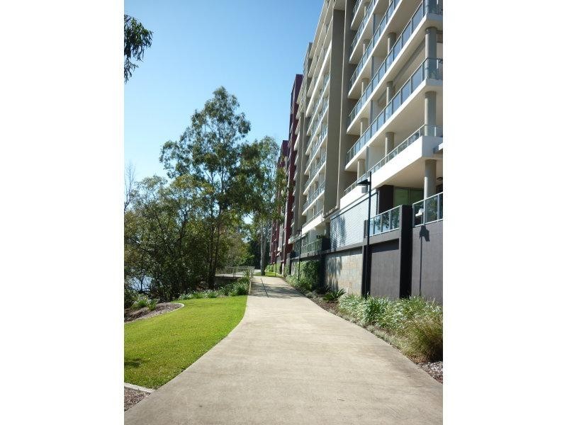 4226/205 King Arthur Terrace, Tennyson QLD 4105