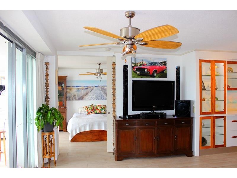 105 Scarborough Street, Southport QLD 4215