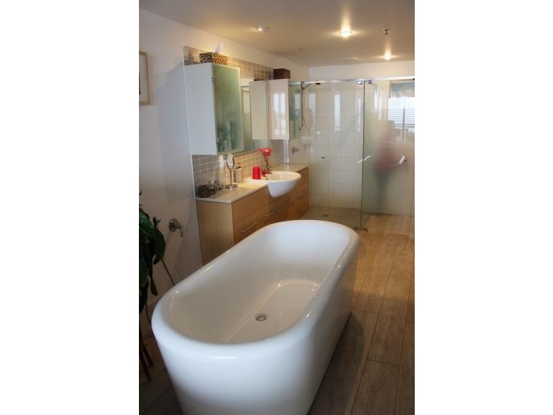 105 Scarborough Street, Southport QLD 4215