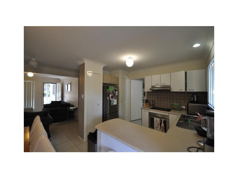 130 Jutland St, Oxley QLD 4075