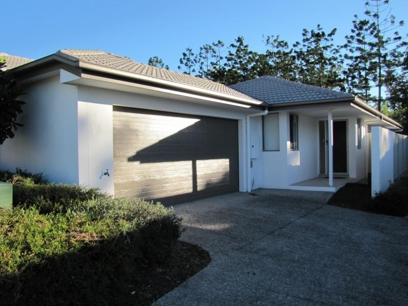 Pacific Pines QLD 4211