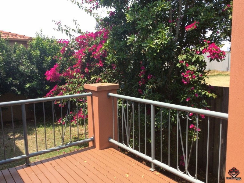 20 Fairway Drive, Clear Island Waters QLD 4226