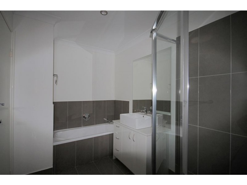 56 Charles Canty Drive, Wellington Point QLD 4160