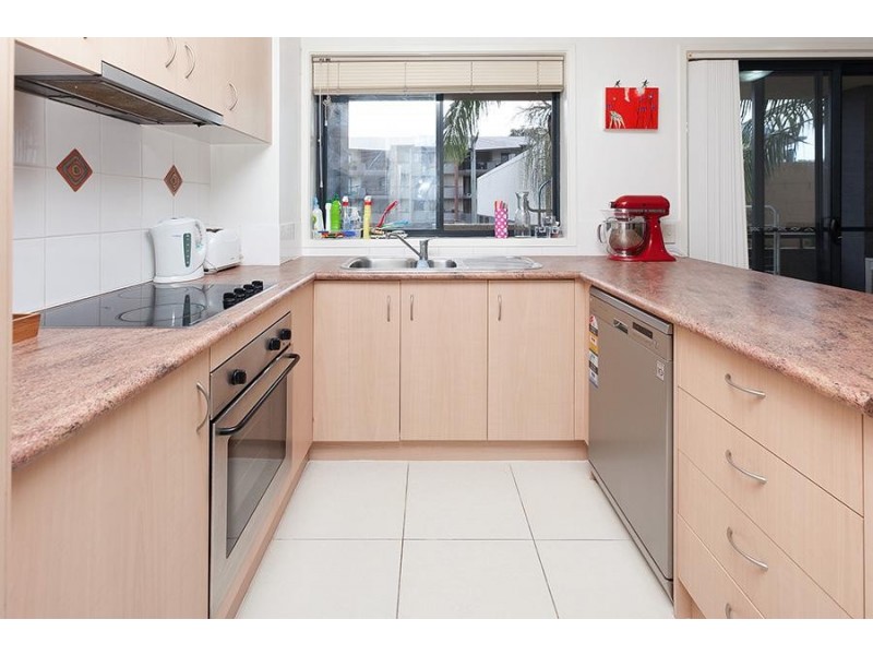 52 NEWSTEAD TERRACE, Newstead QLD 4006