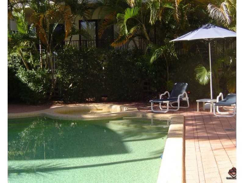 7-13 Barranbali Street, Surfers Paradise QLD 4217