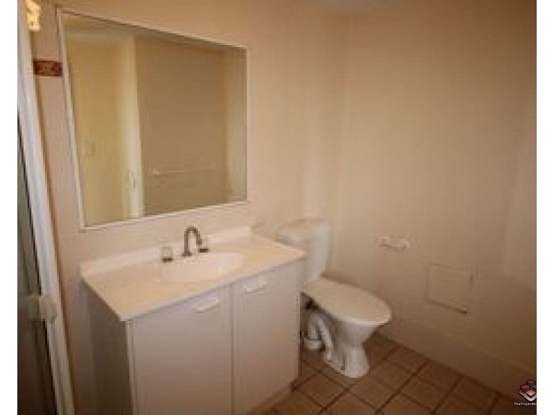 7-13 Barranbali Street, Surfers Paradise QLD 4217