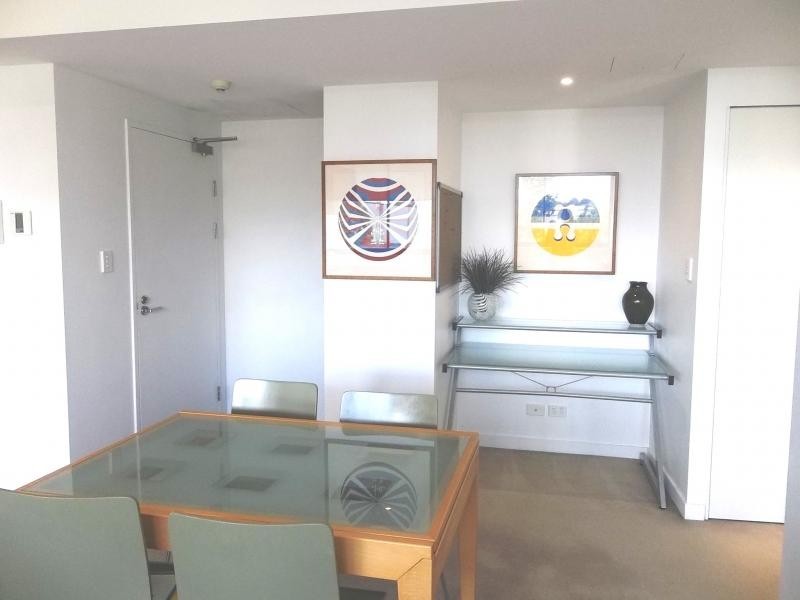 10 Pidgeon Close, West End QLD 4101