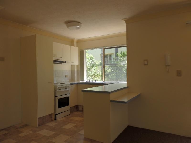 144 MARINE PARADE, Southport QLD 4215