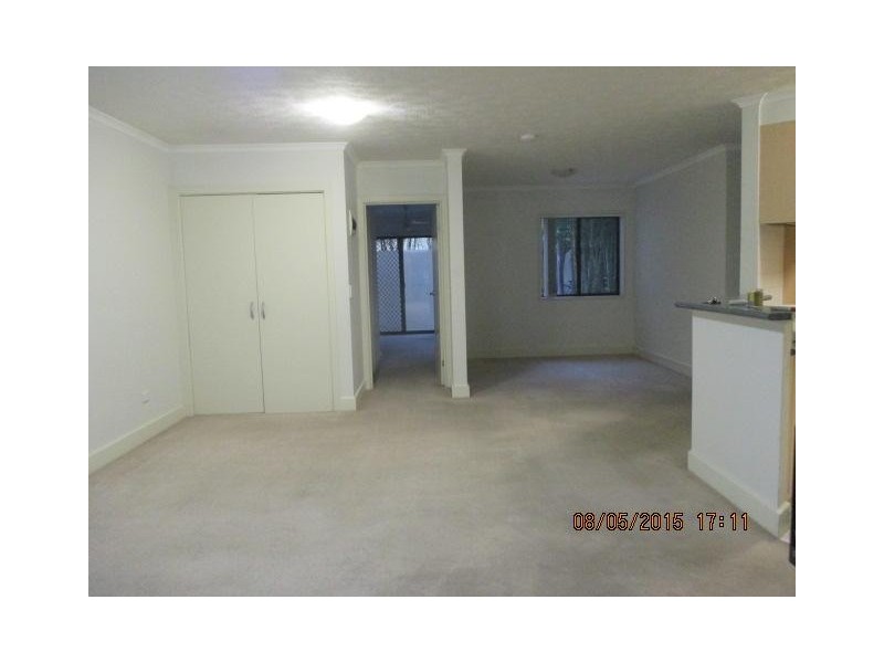 138 HIGH STREET, Southport QLD 4215