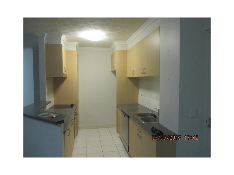 138 HIGH STREET, Southport QLD 4215
