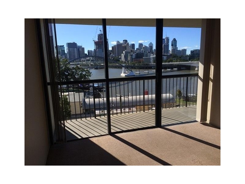 11/21 Dock St, South Brisbane QLD 4101