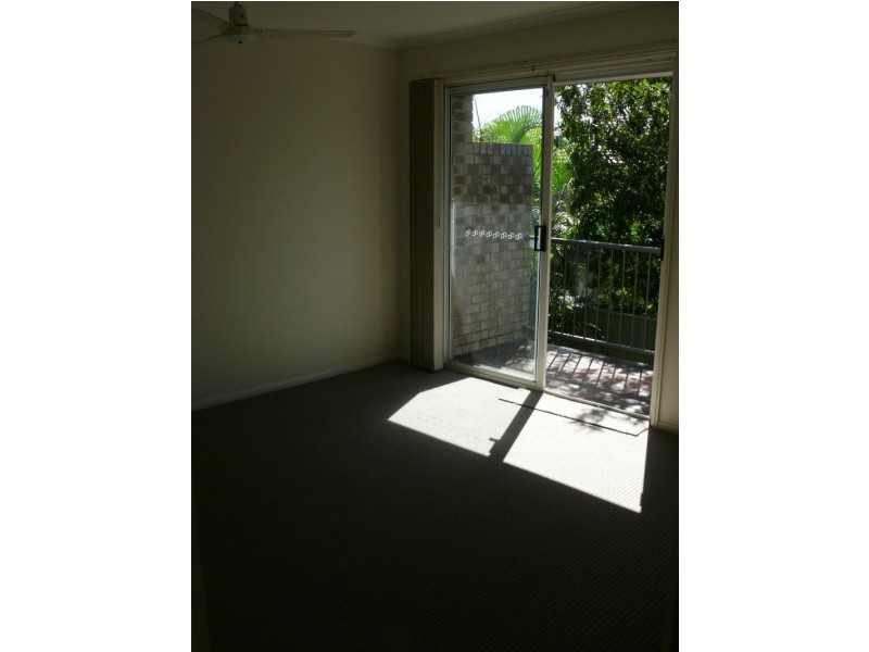 42 Murev Way, Carrara QLD 4211