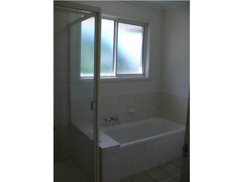 42 Murev Way, Carrara QLD 4211