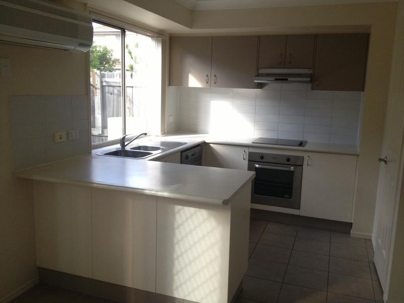 86 Johnston Street, Carina QLD 4152