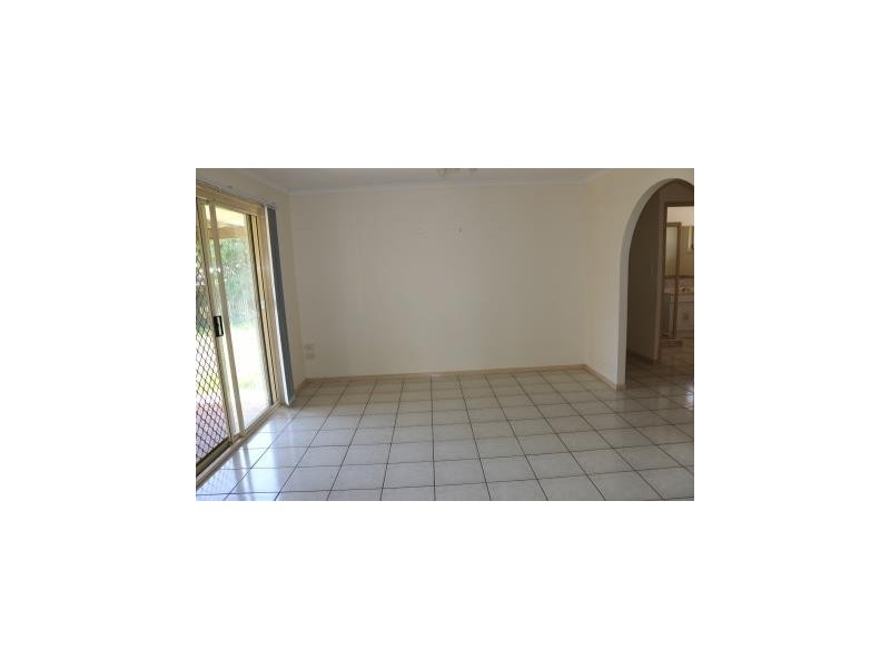 44 Merlin Drive, Urangan QLD 4655