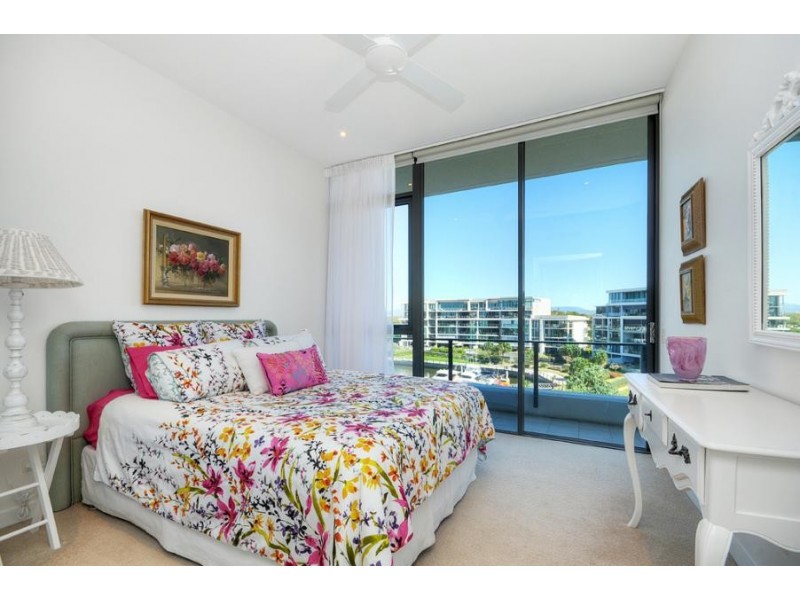 323 Bayview Street, Hollywell QLD 4216